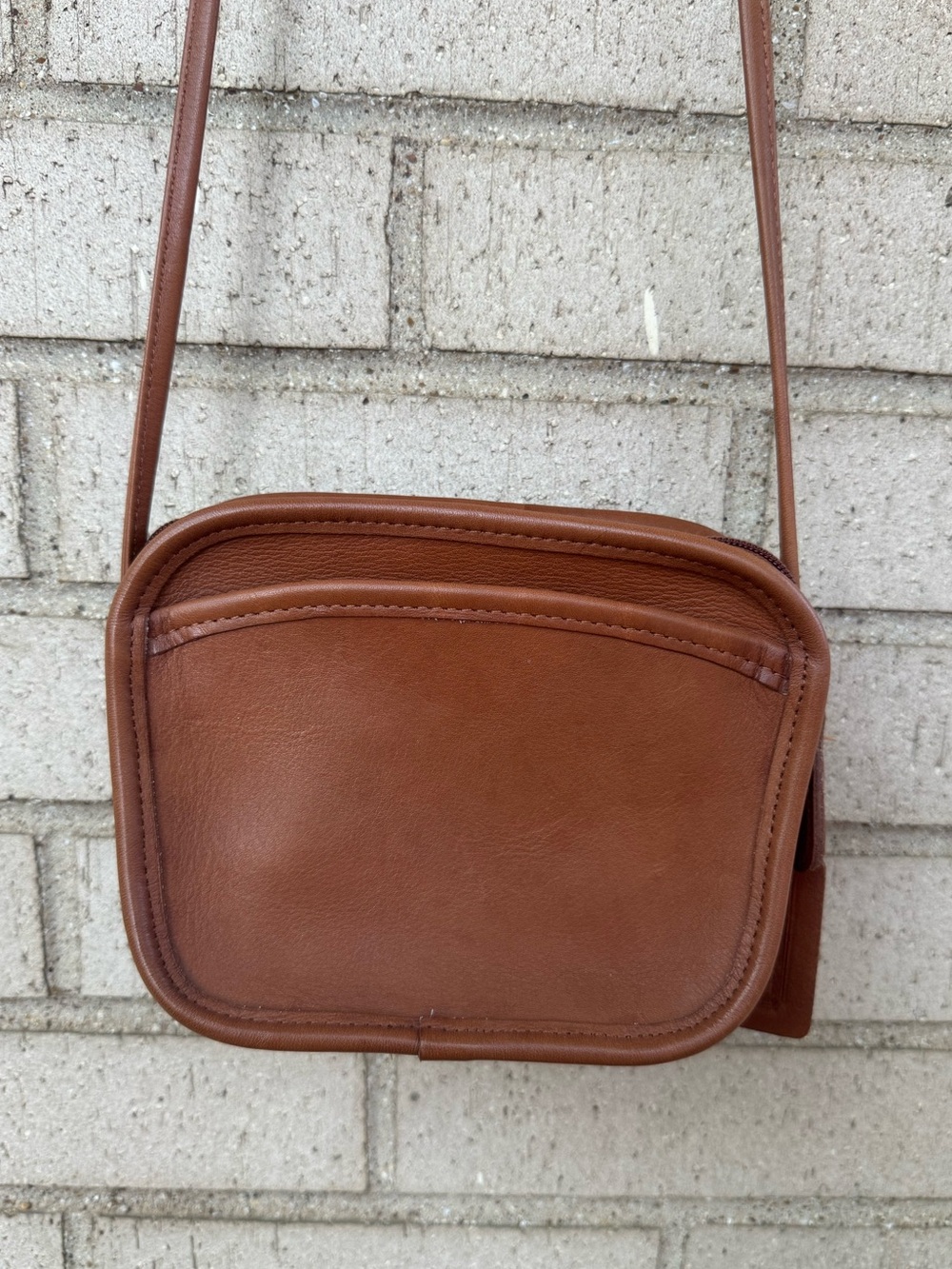 VTG 90s Coach Hadley Zip 9935 British Tan Leather Crossbody USA Made Camera Bag